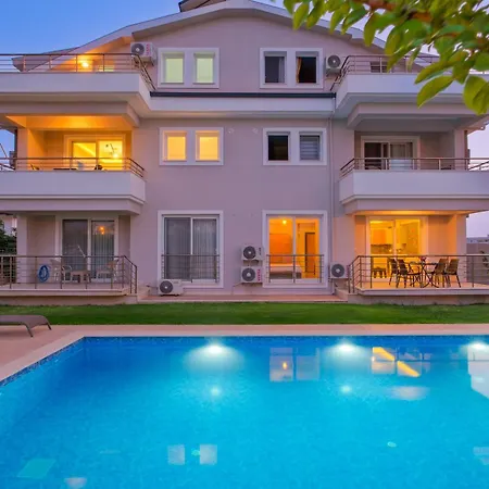 Apartment Pineapart-1 With Pool And Big Garden Fethiye